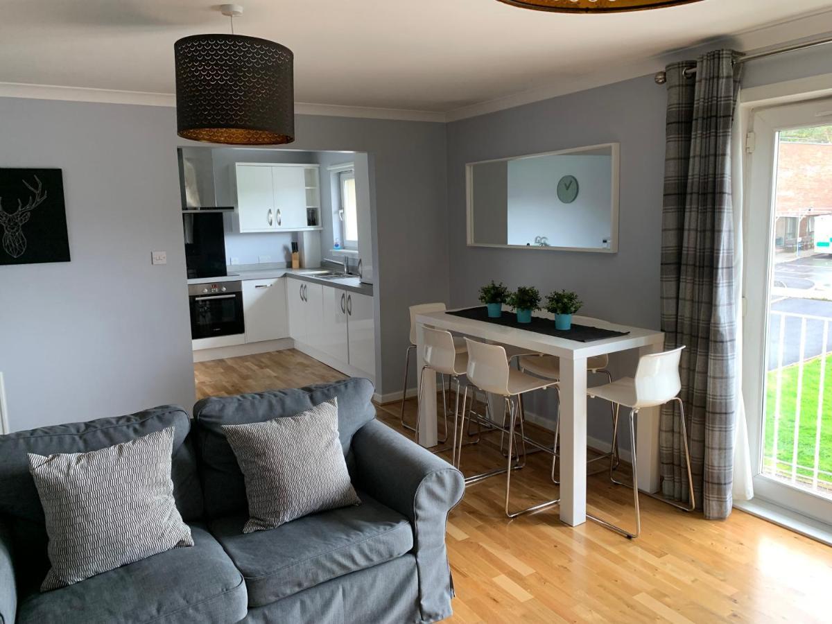 Flat Five, 212 Eaglesham Road, East Kilbride, Glasgow Exterior photo